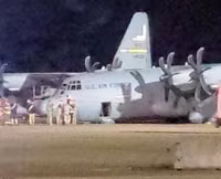 [ẢNH] ‘Lực sĩ’ C-130J Super Hercules ‘ngã sấp mặt’ ngay khi chuẩn bị cất cánh