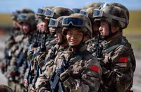 [ẢNH] Ấn Độ triển khai tăng T-90 sát biên giới chặn lính Trung Quốc