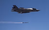 Hai siêu tiêm kích F-35A của Mỹ đến Nhật Bản