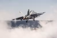 [ẢNH] S-400 trước nguy cơ bị tiêm kích F/A-18G Mỹ vô hiệu hóa?!