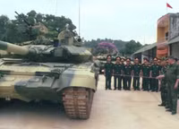 [ẢNH] Sức mạnh từ 'chiến tăng' T-90S Việt Nam vừa xuất hiện