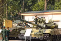 [ẢNH] Sức mạnh từ 'chiến tăng' T-90S Việt Nam vừa xuất hiện