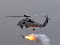 [ẢNH] 12 'sát thủ diệt ngầm' MH-60R Mỹ tăng cường sức mạnh cho hải quân Hàn Quốc