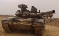 [Ảnh] Chiến sự ác liệt, Nga cấp tốc viện trợ số lượng lớn tăng thiết giáp cho Syria