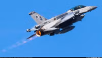[ẢNH] Tiêm kích F-16 của không quân Pakistan lao xuống đất vỡ vụn