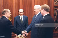 [ẢNH] Chân dung người chắp cánh cho Vladimir Putin trở thành Tổng thống Nga vĩ đại