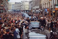 [ẢNH] Những bức ảnh quý tưởng nhớ Tổng thống John F. Kennedy sau vụ ám sát chấn động 55 năm trước