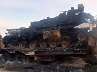 [ẢNH] Trúng tên lửa Syria, đoàn xe bọc thép Thổ Nhĩ Kỳ nát vụn khi chưa kịp tham chiến