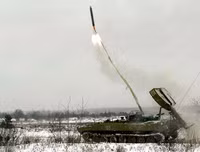 [ẢNH] Tình thế cấp bách, Syria huy động 'rồng lửa đa đầu' UR-77 để hủy diệt IS tại thủ đô Damascus