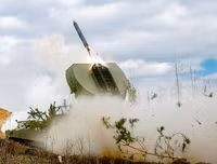 [ẢNH] Tình thế cấp bách, Syria huy động 'rồng lửa đa đầu' UR-77 để hủy diệt IS tại thủ đô Damascus
