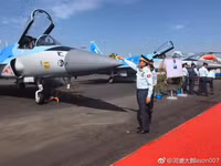 [ẢNH] Đại hạ giá chỉ bằng 1/2 xe tăng, máy bay JF-17 vẫn ế ẩm khiến Trung Quốc cầu cứu Nga
