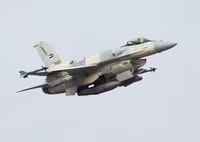 [ẢNH] F-16 Venezuela bay cắt mặt tàu chiến Mỹ để hộ tống tàu chở dầu Iran