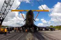 Những cú hạ cánh lỗi đầy tai hại của máy bay ném bom siêu âm B-1B Lancer