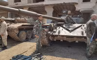 [Ảnh] Chiến sự ác liệt, Nga cấp tốc viện trợ số lượng lớn tăng thiết giáp cho Syria