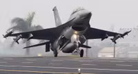 [ẢNH] Trung Quốc thấp thỏm khi Mỹ ngần ngại bán 66 tiêm kích cho Đài Loan