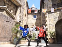 Dạo chơi xứ cổ tích Sun World Ba Na Hills với những chàng lính ngự lâm