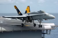[ẢNH] Mỹ loại biên 136 tiêm kích F/A-18 Hornet và cơ hội vàng cho không quân các nước Đông Nam Á