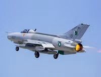 [ẢNH] Máy bay chiến đấu Trung Quốc sản xuất đang trở thành 