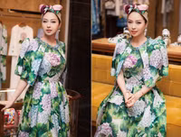 Ngỡ ngàng ngắm nhan sắc như búp bê của Hoa hậu Jennifer Phạm
