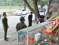 Phường Khương Đình quyết liệt xử lý vi phạm về trật tự đô thị