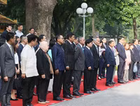 [ẢNH] Toàn cảnh lễ thượng cờ ASEAN ở Hà Nội