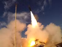[ẢNH] 'Lá chắn thép' Arrow 3 Israel sẵn sàng phá hủy tên lửa đạn đạo Nga chuyển cho Syria?