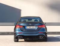 [ẢNH] Mercedes-AMG A35 sedan: Nhỏ gọn nhưng vẫn đẳng cấp