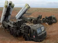 [ẢNH] Tổ hợp phòng không S-400 Triumf không thần diệu như giới thiệu?