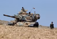 [ẢNH] Oái oăm hai loại vũ khí biểu tượng của Mỹ trong Chiến tranh lạnh đấu nhau tại Syria