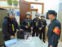 [ẢNH] Sát cánh cùng Cảnh sát Cơ động trong buổi tuần tra xử lý vi phạm về mũ bảo hiểm