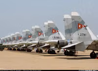 [ẢNH] Tàu chiến ven bờ Mỹ vội vã rút lui khi bị Su-30MK2 Venezuela 