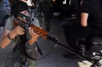 [ẢNH] Tịch thu vũ khí từ khủng bố, Nga, Syria lạnh người trước 