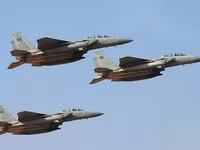 [ẢNH] Căng thẳng gia tăng, Saudi Arabia lần đầu tấn công lực lượng Iran trên đất Syria?