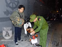 [ẢNH] Sau trận cầu Việt Nam - Thái Lan: Cảnh sát 141 thể hiện bản lĩnh, kiên quyết