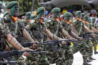 [ẢNH] Venezuela dồn 150.000 quân sát biên giới Colombia, Mỹ liệu có hành động?