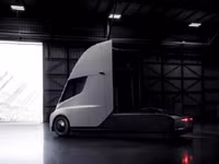 Tesla ra mắt dòng xe tải chạy điện lớn nhất thế giới