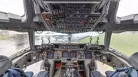 [ẢNH] Máy bay vận tải khổng lồ C-17 đưa quân nhân Việt Nam đi làm nhiệm vụ ở Nam Sudan