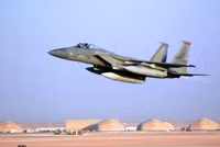[ẢNH] Căng thẳng gia tăng, Saudi Arabia lần đầu tấn công lực lượng Iran trên đất Syria?