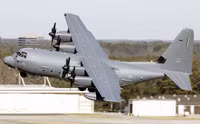 [ẢNH] ‘Lực sĩ’ C-130J Super Hercules ‘ngã sấp mặt’ ngay khi chuẩn bị cất cánh