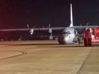 [ẢNH] ‘Lực sĩ’ C-130J Super Hercules ‘ngã sấp mặt’ ngay khi chuẩn bị cất cánh