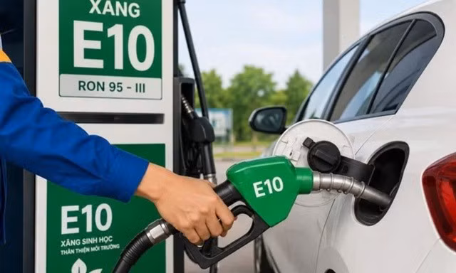 Giá xăng dầu trong nước tăng trở lại