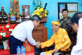 Chủ tịch Hà Nội: Chăm lo người có công không chỉ là trách nhiệm mà còn là tình cảm, đạo lý thiêng liêng