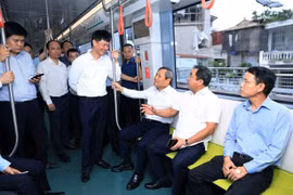 Lãnh đạo thành phố Hà Nội kiểm tra công tác vận hành, đốc thúc tiến độ tuyến Metro Nhổn - Ga Hà Nội