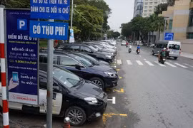 Hà Nội sẽ điều chỉnh giá dịch vụ trông giữ xe và yêu cầu 100% thu phí theo hình thức điện tử không dừng