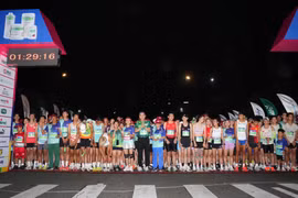 Lần đầu tiên VnExpress Marathon được tổ chức tại Vũng Tàu, thu hút hơn 8.000 vận động viên