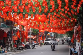 Hà Nội thông báo treo cờ Tổ quốc từ ngày 9 đến hết ngày 11-10