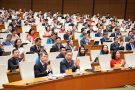 Chủ tịch Quốc hội: Triển khai ngay các quyết sách mới, không để người dân, doanh nghiệp phải chờ đợi