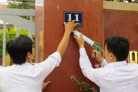 Hà Nội ủy quyền cho UBND các xã, phường quyết định việc đánh số và gắn biển số nhà