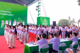Hơn 1.000 người dân Thủ đô được tư vấn dinh dưỡng, vận động tại “Ngày dinh dưỡng cộng đồng”