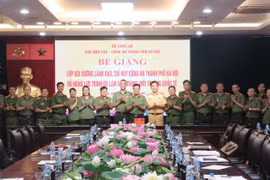 Xây dựng hình ảnh người cán bộ Công an Thủ đô bản lĩnh, có năng lực làm việc hiệu quả trong môi trường quốc tế